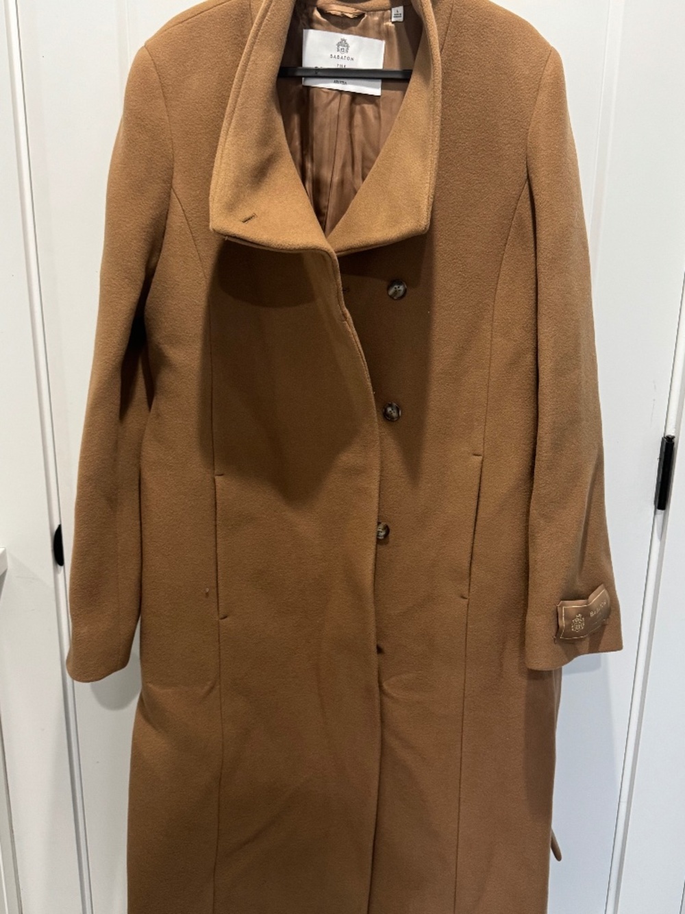 Large Aritzia coat new